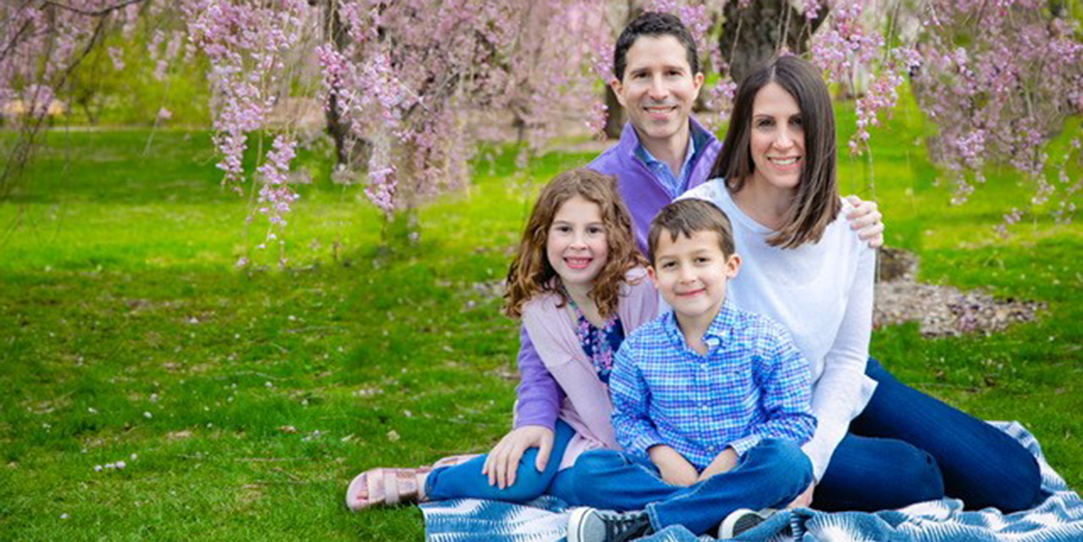 Lori Weiss and family